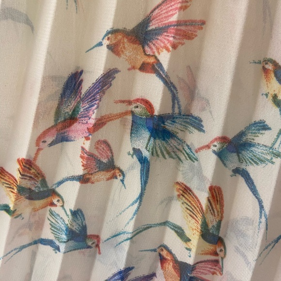 Blush Cream Hummingbird Pleated Silk Top - Picture 4 of 7